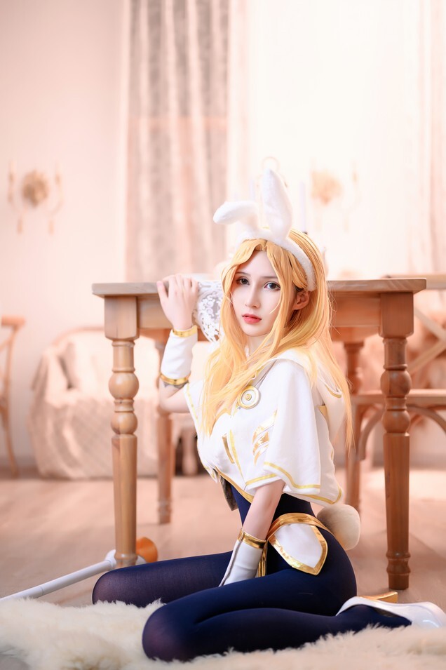 Vams子 - 光辉兔女郎 [38P-626MB]