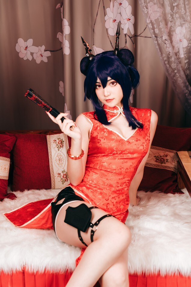 许枳 - 陈的红色旗袍 [26P-283MB]