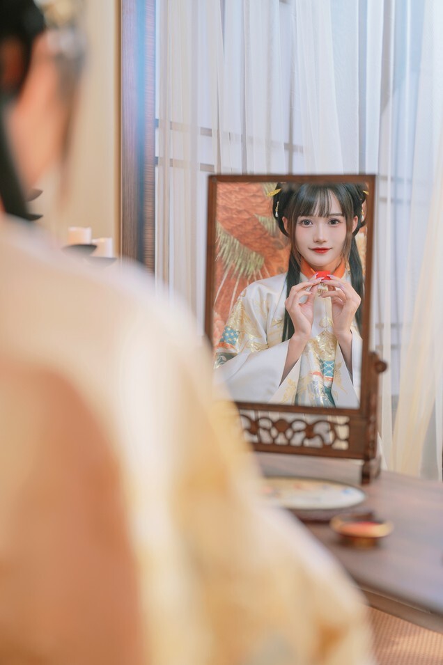 兔子Zzz不吃胡萝卜 - 小轩窗，正梳妆 [38P-434MB]