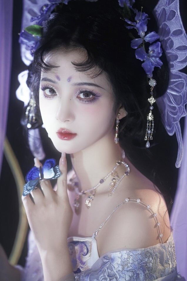 ble - 鸢尾 [19P-163MB]