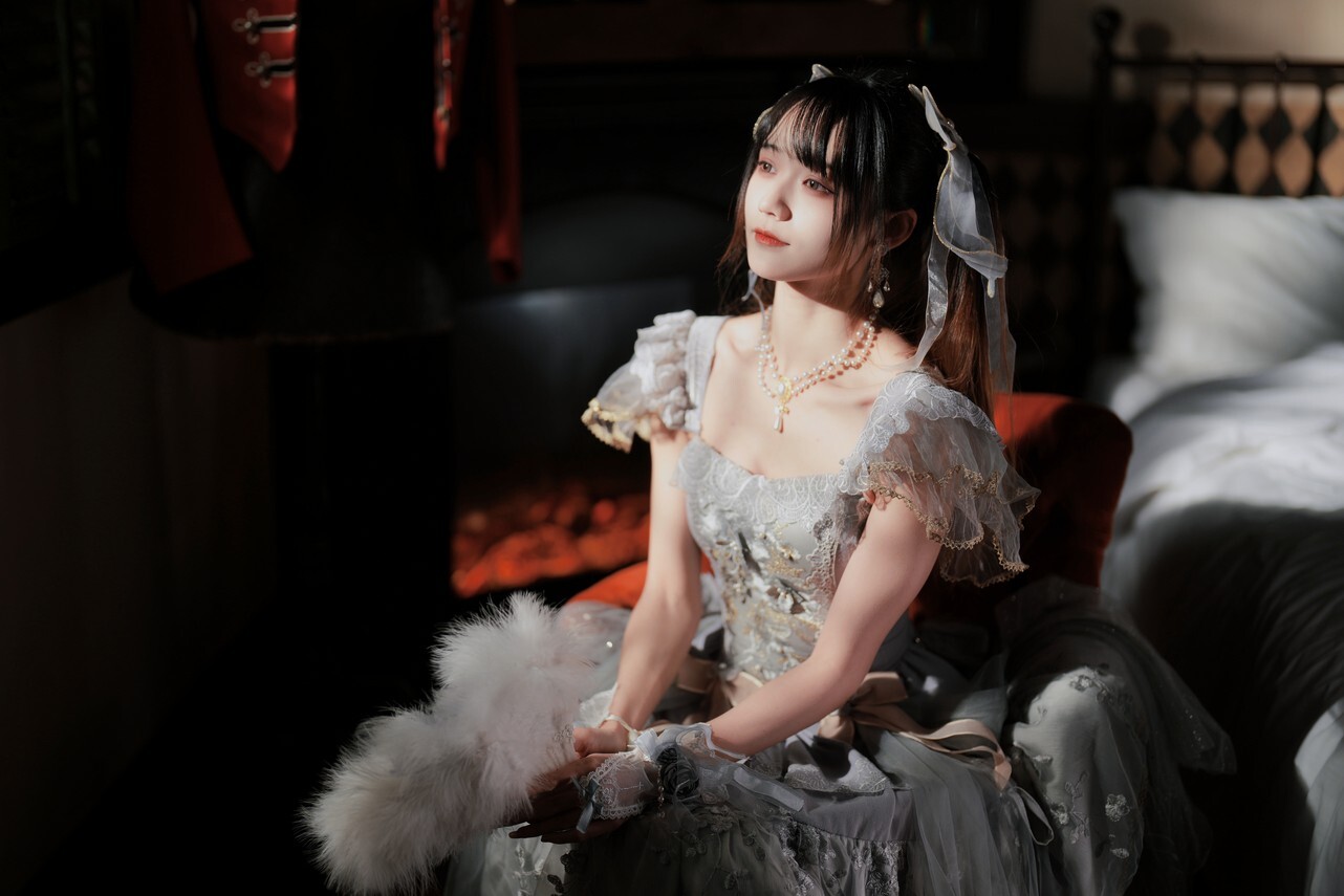 兔子Zzz不吃胡萝卜 – 灰月之海 [28P-268MB]