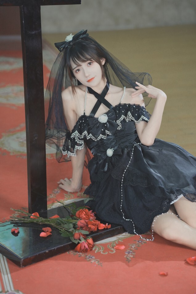 兔子Zzz不吃胡萝卜 - 契约十字 [27P-281MB]