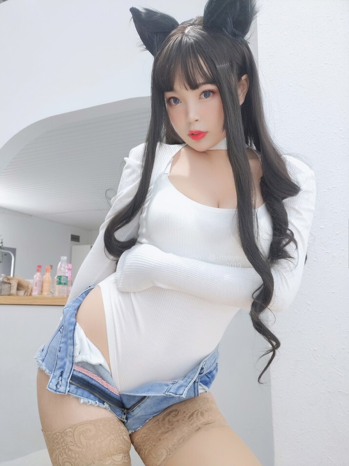 白烨 - 犬系姐姐 [88P15V-1.43GB]