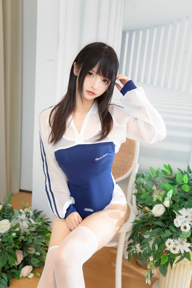 神楽坂真冬 - 夏日泳装 [75P2V-423MB]