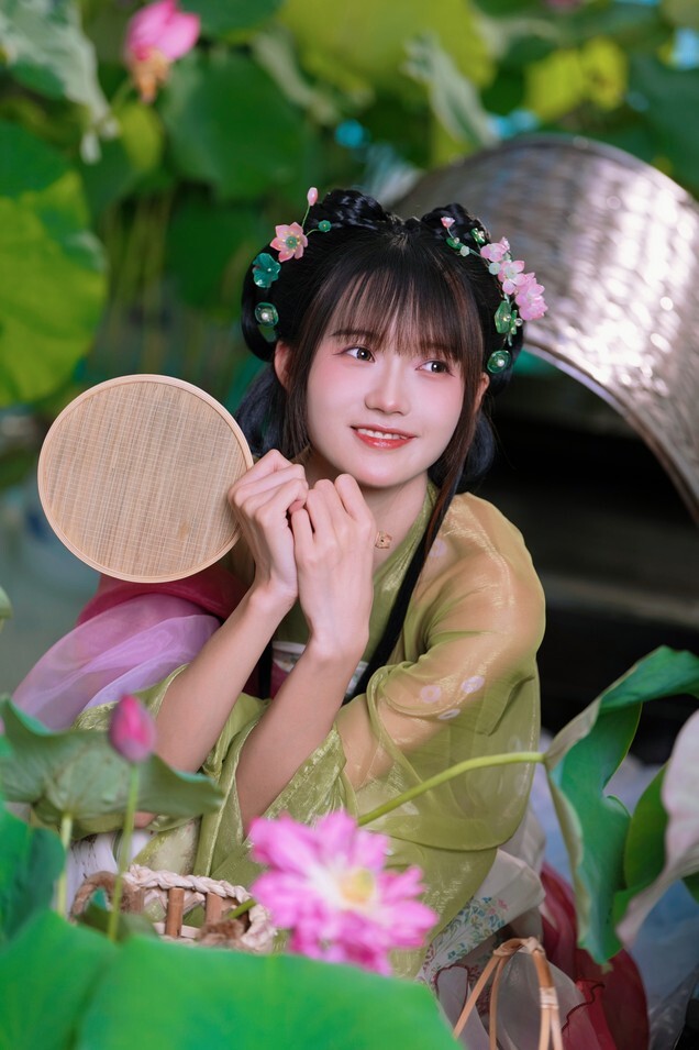 兔子Zzz不吃胡萝卜 - 浮香花谷 [54P-593MB]