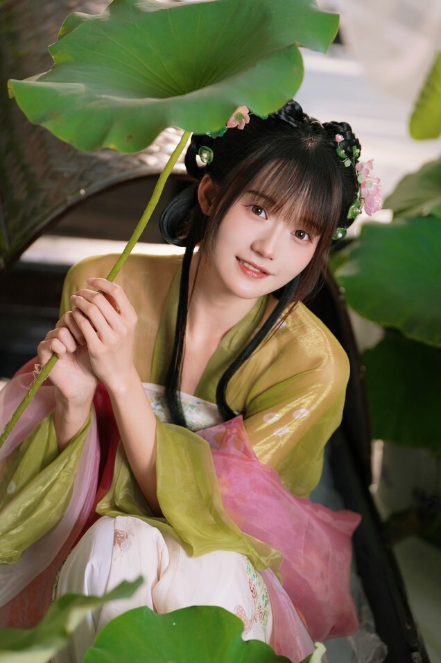 兔子Zzz不吃胡萝卜 - 浮香花谷 [54P-593MB]