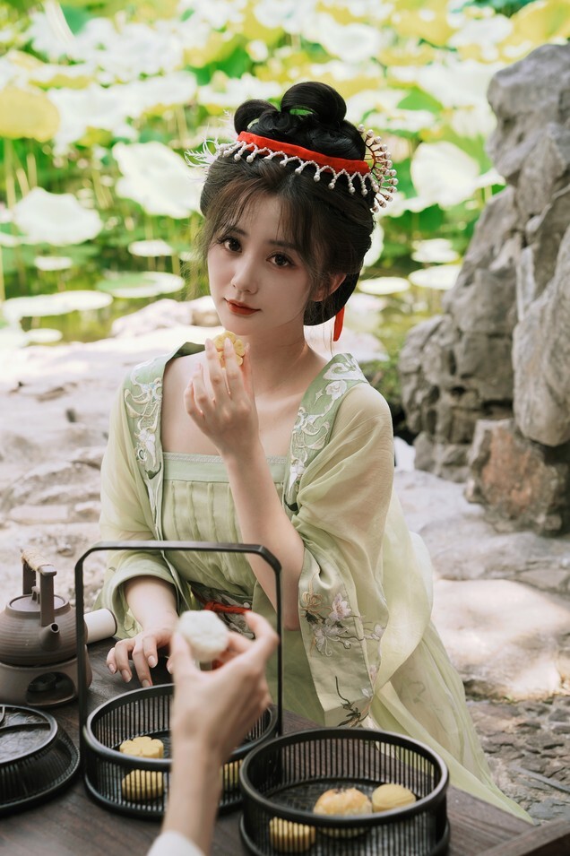 Conkon控控 - &amp;一只柚柚柚柚柚子&amp;兔子Zzz不吃胡萝卜&amp;贰加六 - 游园惊梦 [26P-345MB]