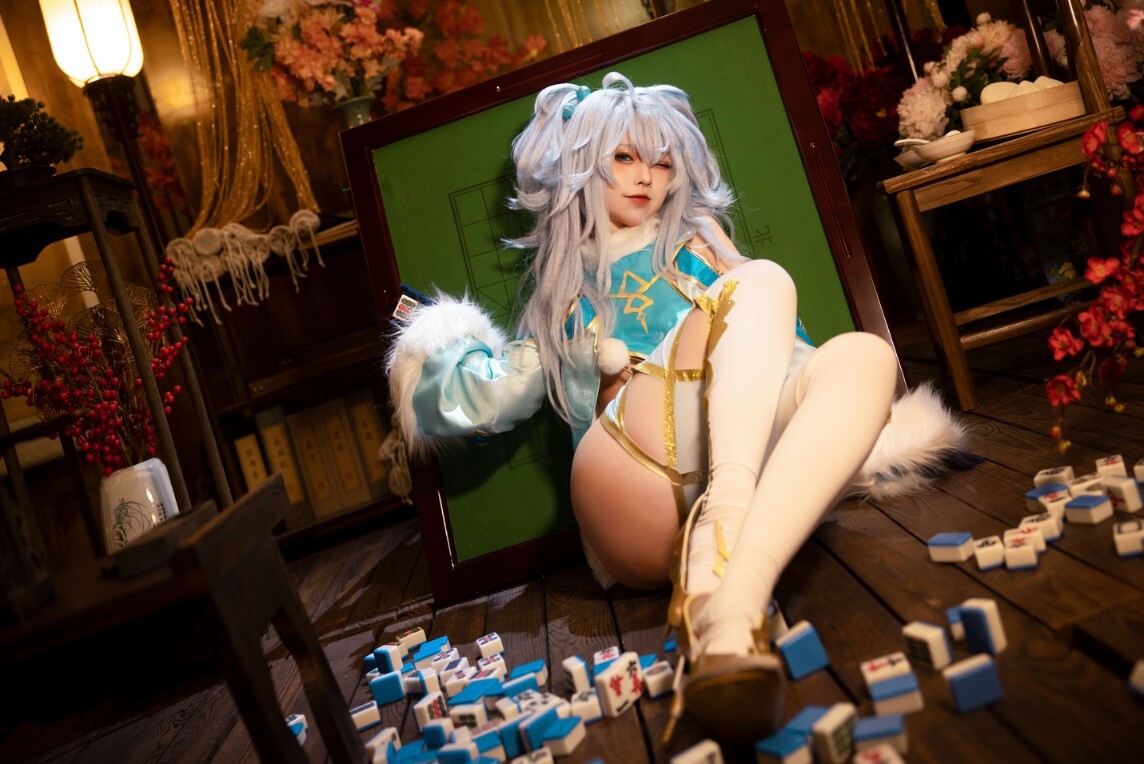 G44不会受伤 - 芙洛伦春节 [30P-362MB]