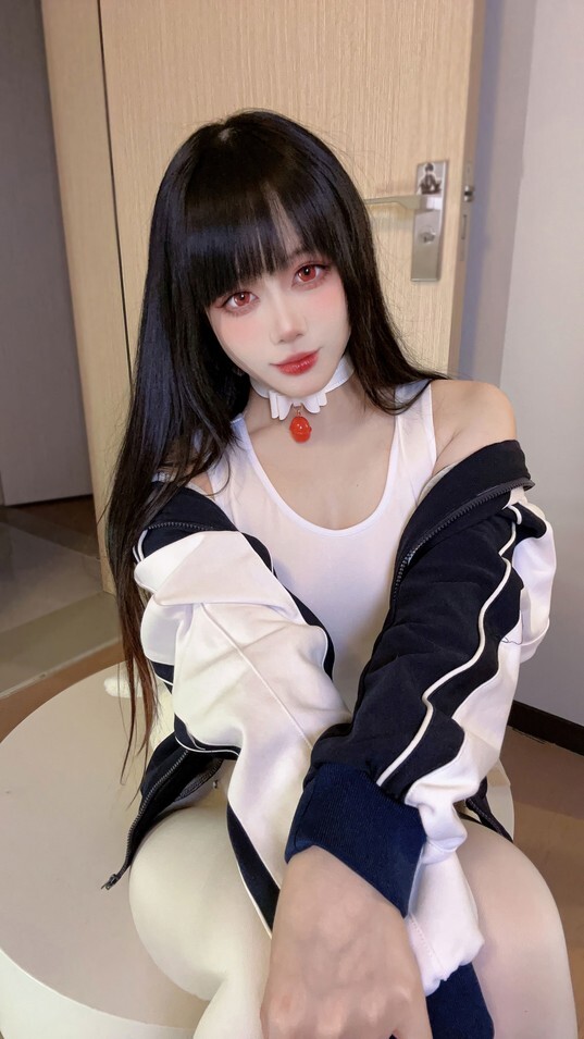 九言 - 白色体操服 [32P5V-298MB]