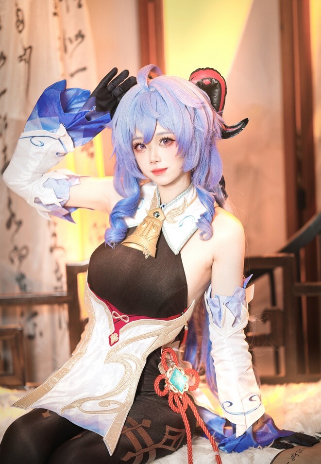 琉璃璃Ruri - 甘雨女仆 [12P-52MB]