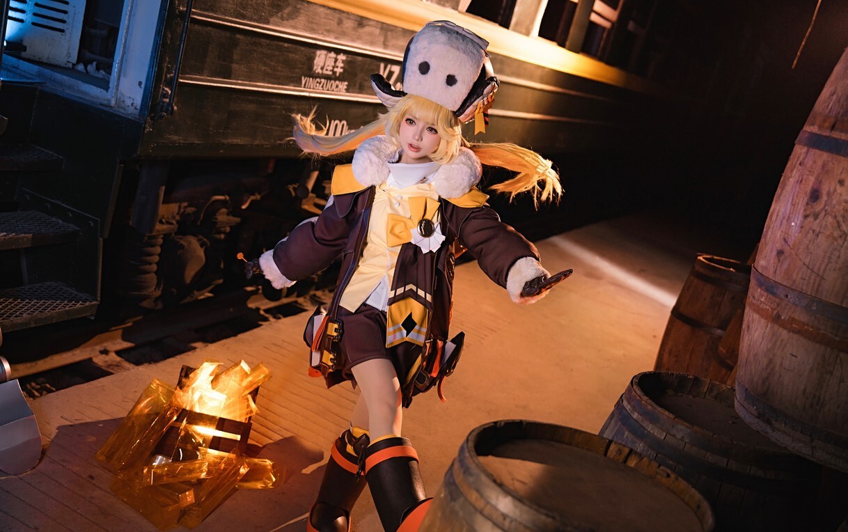 六二二同学 - 虎克 [24P-124MB]