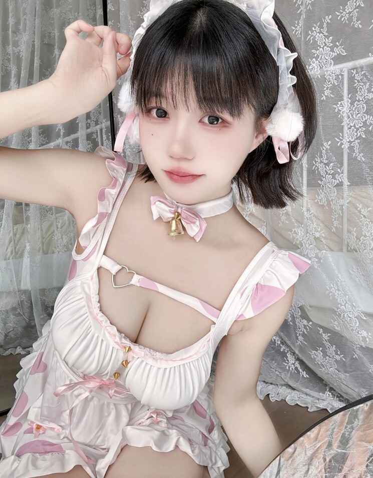 小仓千代w - 24年01月Fantia订阅 [113P2V-365MB]