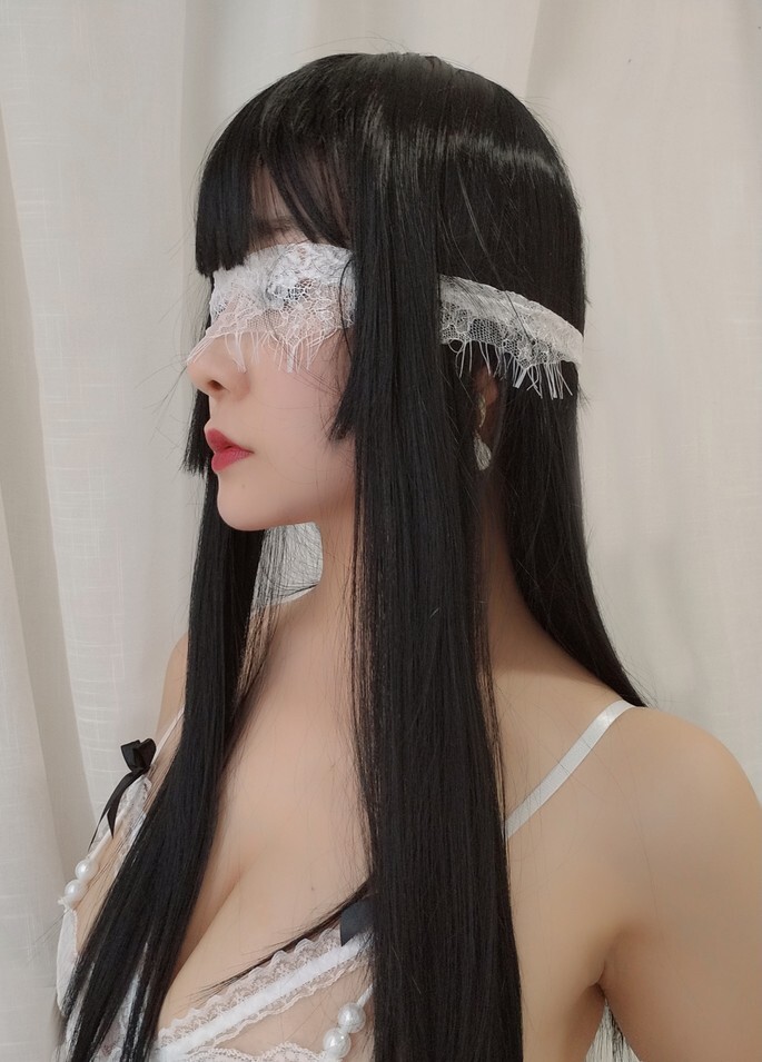 三刀刀miido - 眼罩&amp;手铐 [24P-105MB]