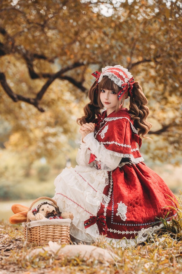 蠢沫沫 - 《小红帽》 [12P-133MB]