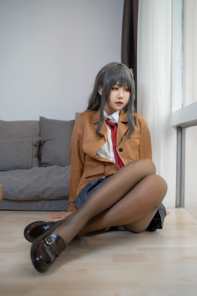 萌芽儿 - 麻衣学姐JK [28P-251MB]