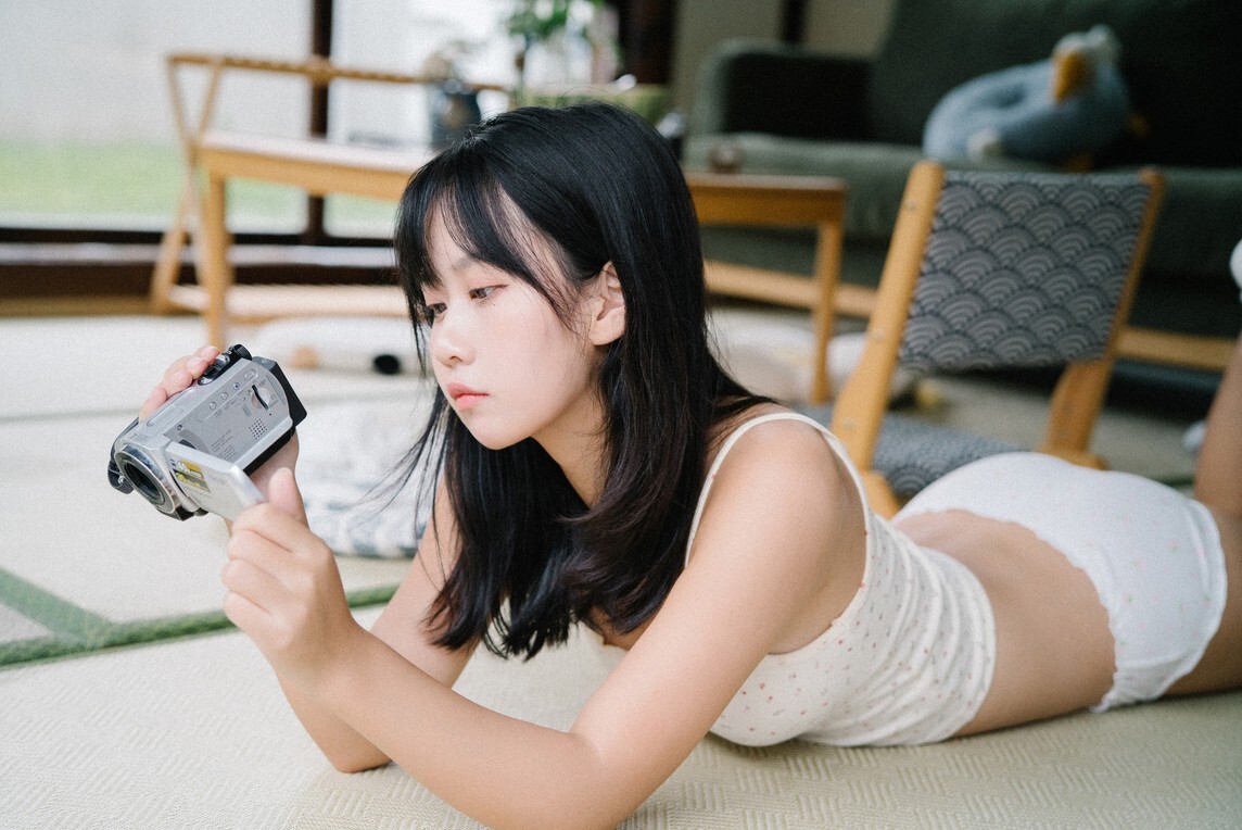 萌芽儿 –  夏天的尾巴 [45P-431MB]