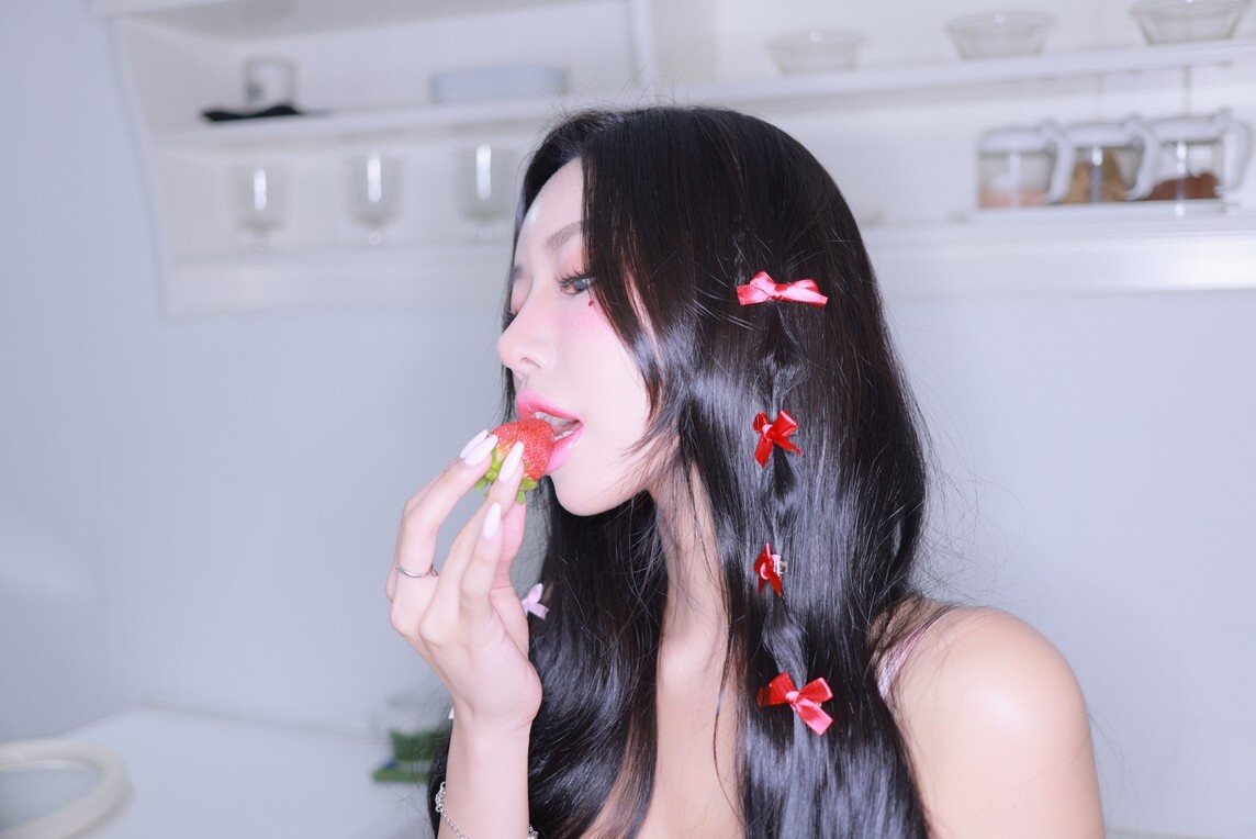 Dongeuran (동그란) - Creamy Girl [187P12V-1.68GB]