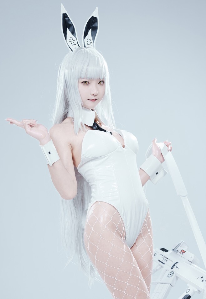 绿茄子是miku绿 - nikke胜利女神 布兰儿 [12P-65MB]