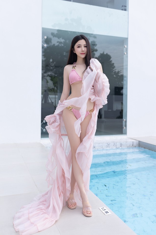 鱼子酱Fish - 粉色比基尼 [123P-1.28GB]