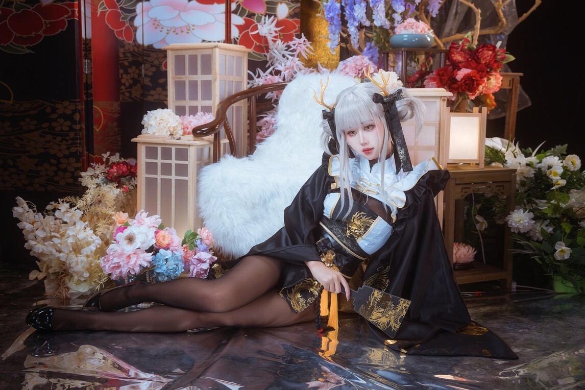 萌芽儿 - 白兔和服 [18P-267MB]