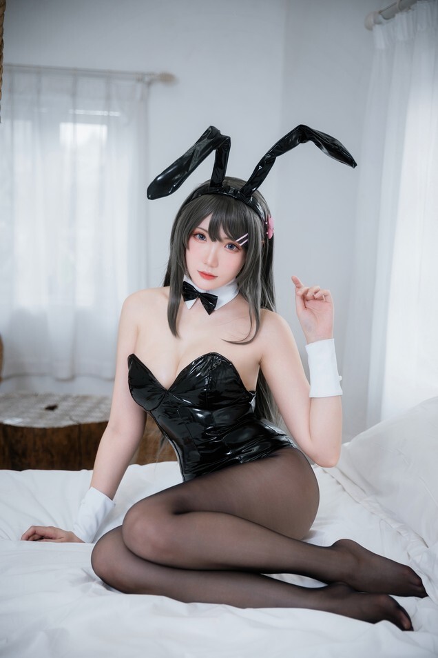 瓜希酱 – 樱岛麻衣 兔女郎 [31P-130MB]