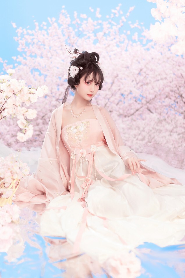 Shika小鹿鹿 - 汉服写真 [13P-79MB]