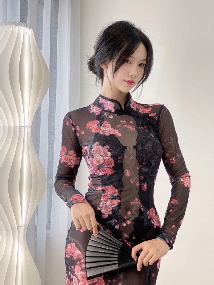 抖娘利世 - 晴趣旗袍 [38P-497MB]