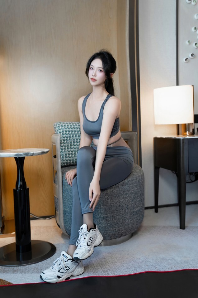 抖娘利世 - 灰色瑜伽服 [105P-1.88GB]