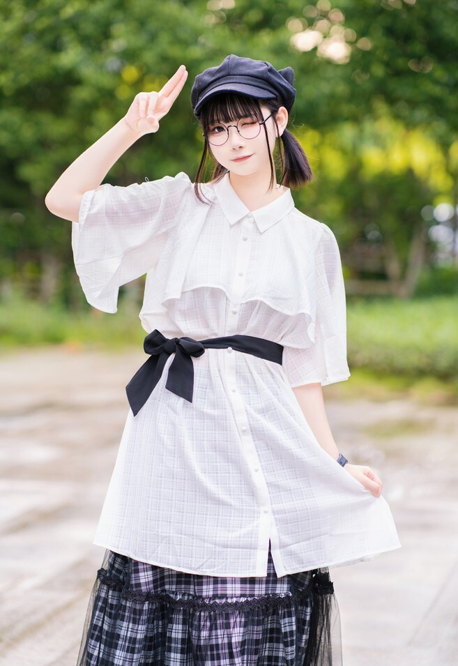 大爹眼镜_murasaki - 眼睛萌妹 [14P-198MB]