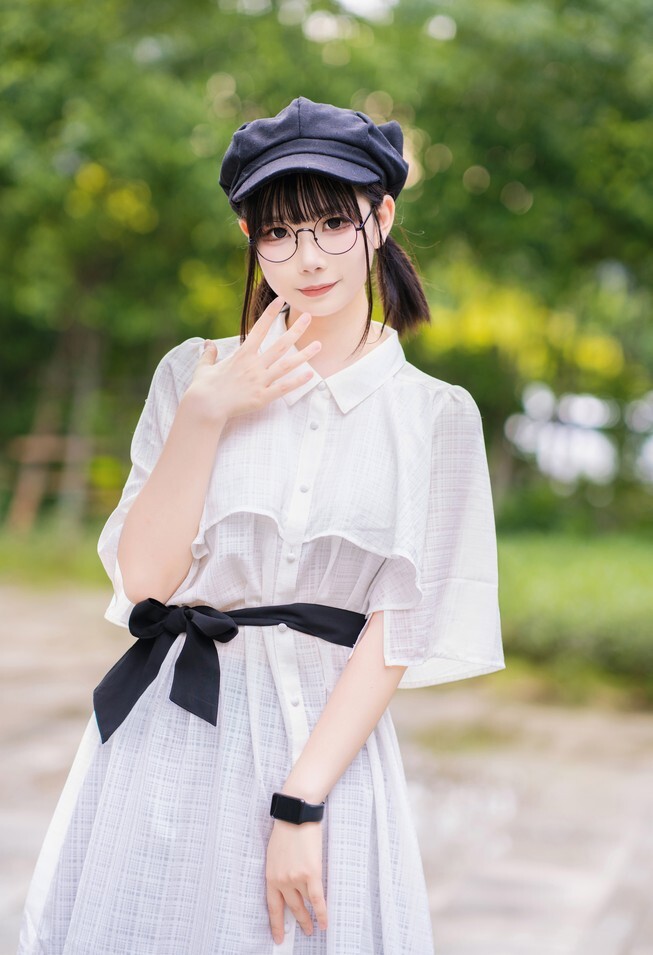 大爹眼镜_murasaki - 眼睛萌妹 [14P-198MB]