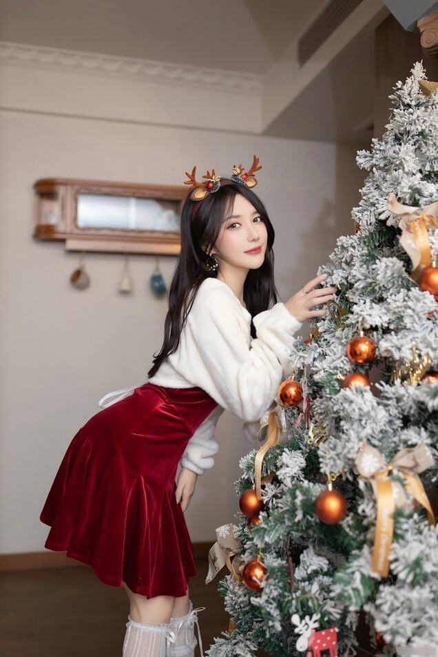 鱼子酱Fish - 圣诞快乐 [161P-1.29GB]