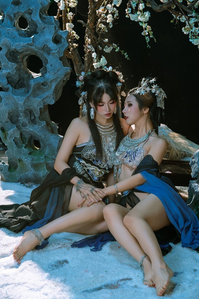 云溪溪 – 奶桃&轩萧学姐 朝开暮落-下 [117P5V-5.81GB]