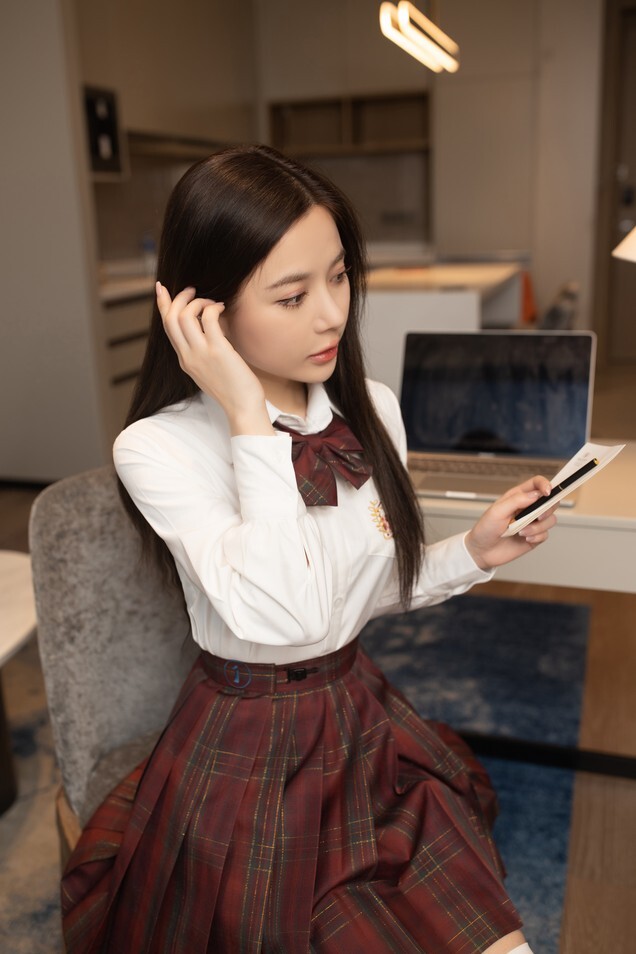 鱼子酱Fish - 学生 [66P-752MB]