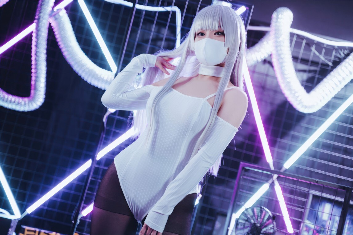 虎森森 - 莺 [33P-348MB]