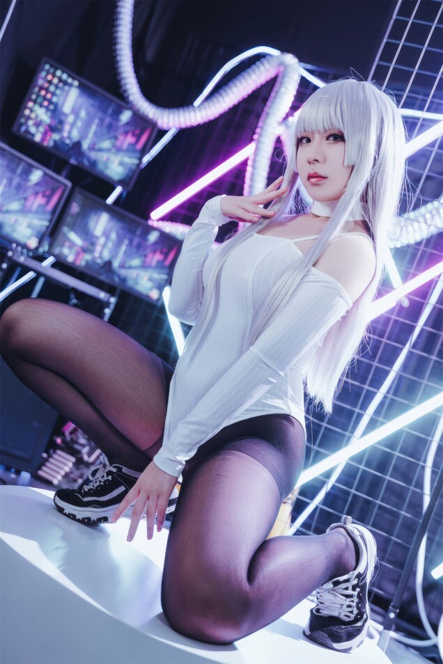 虎森森 - 莺 [33P-348MB]