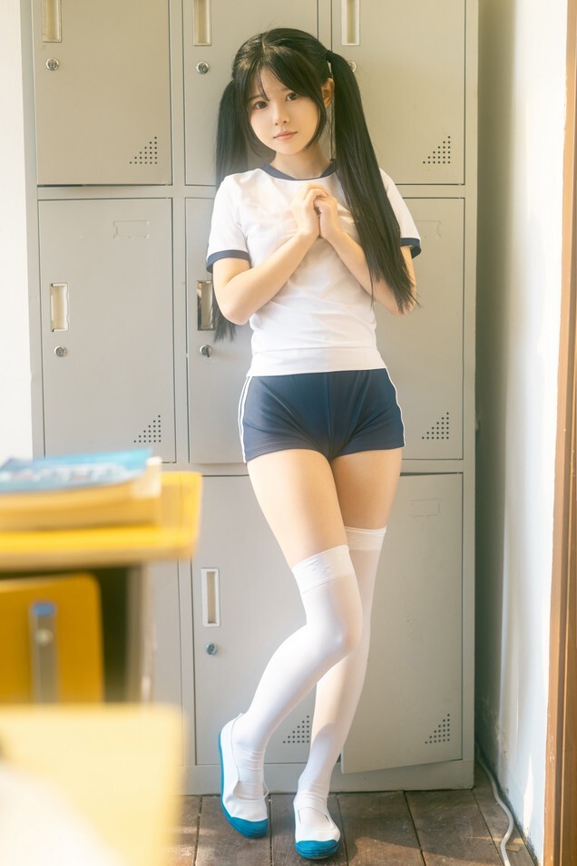 rua阮阮 - 春の更衣室-体操服 [47P-469MB]