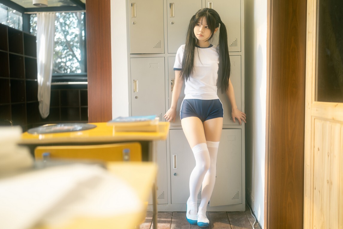 rua阮阮 – 春の更衣室-体操服 [47P-469MB]