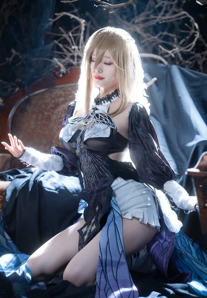 逆光R - 崩坏阿门 [16P-62MB]