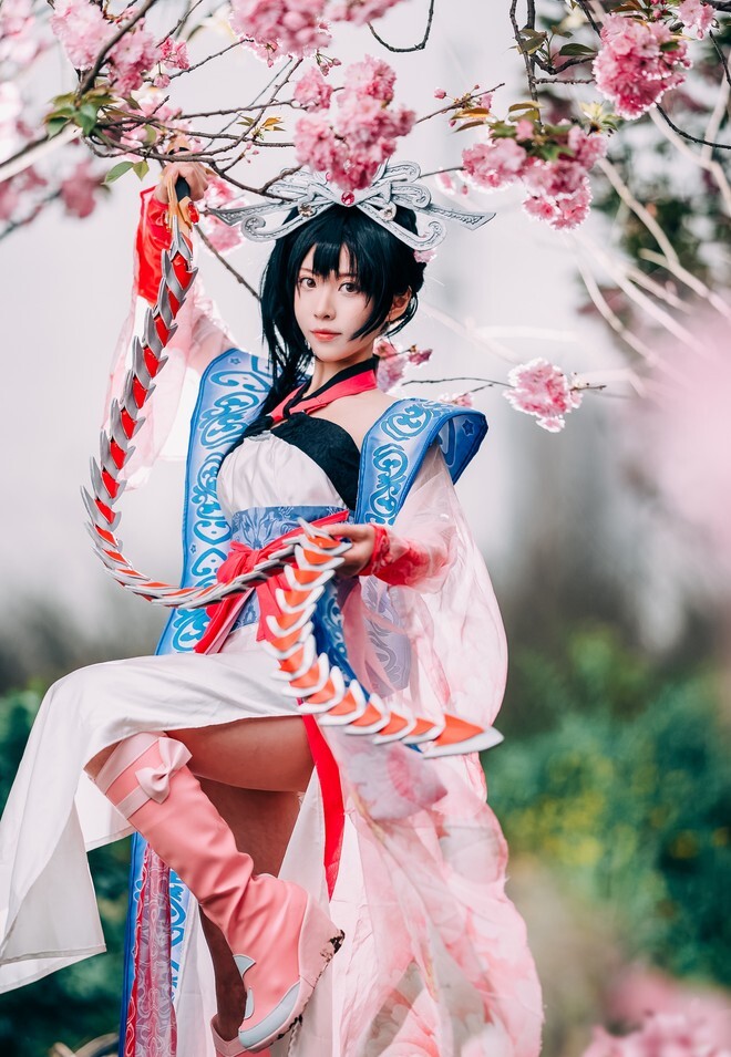 子姬ZJ – 红莲公主cos [13P-68MB]