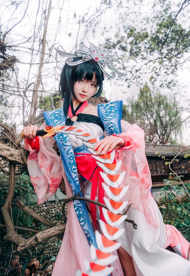 子姬ZJ - 红莲公主cos [13P-68MB]