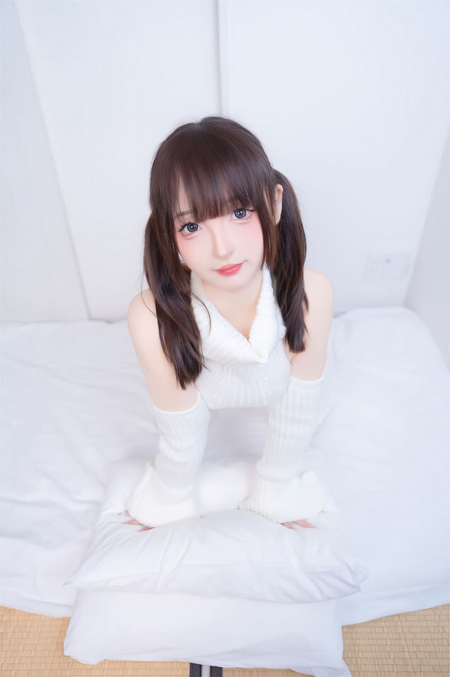 神楽坂真冬 - 斩男毛衣 [76P2V-1.39GB]