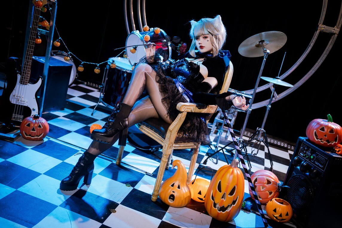 小瑶幺幺 - 琳妮特 万圣节版 [65P3V-731MB]