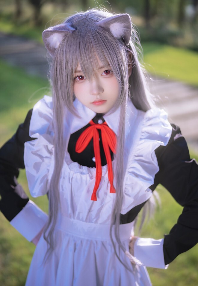 一只妖妹 - 菲奇老师 [13P-43.8MB]