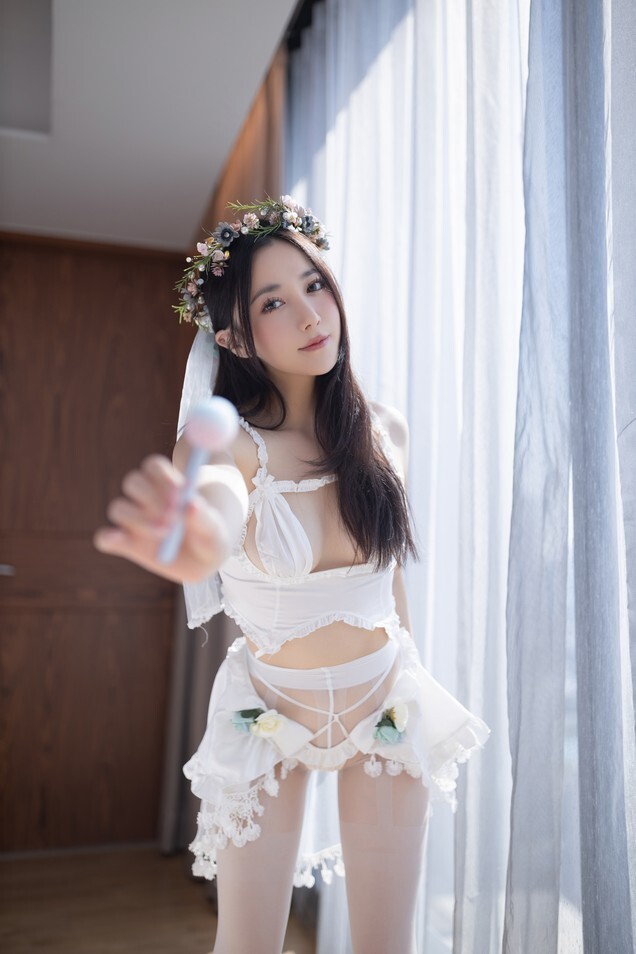 鱼子酱Fish - 三月在逃公主 [120P-1.40GB]