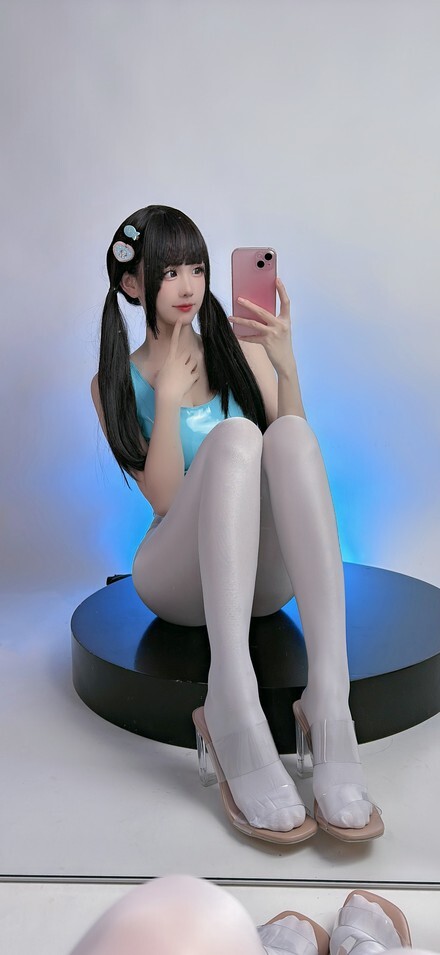 miko酱ww - 2023年12月合集 [187P-1.43GB]