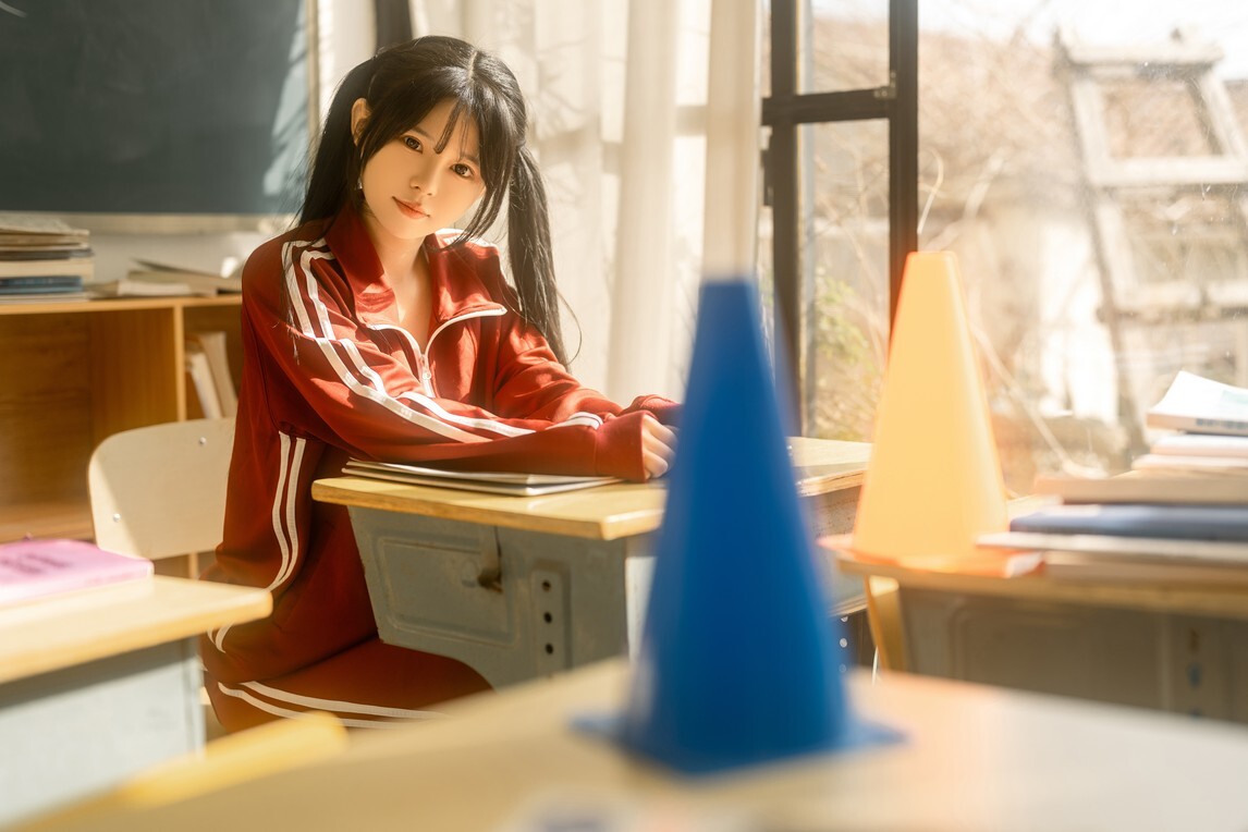 rua阮阮 - 课间的阳光 [42P-379MB]