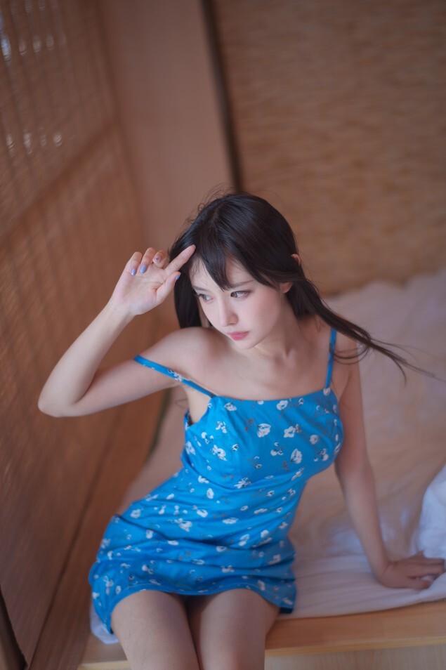 Shika小鹿鹿 - 蓝裙子 [16P-96.2MB]