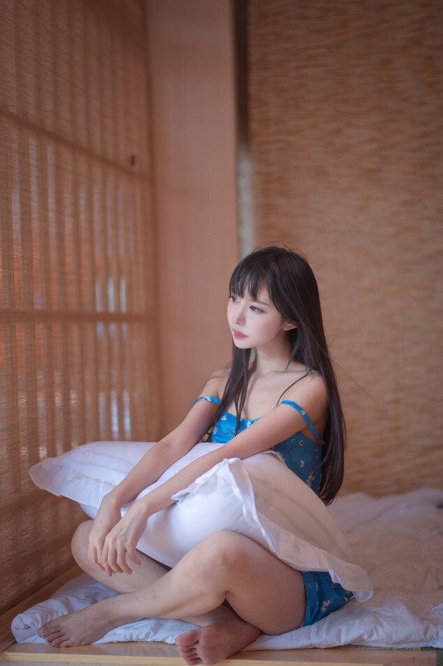 Shika小鹿鹿 - 蓝裙子 [16P-96.2MB]