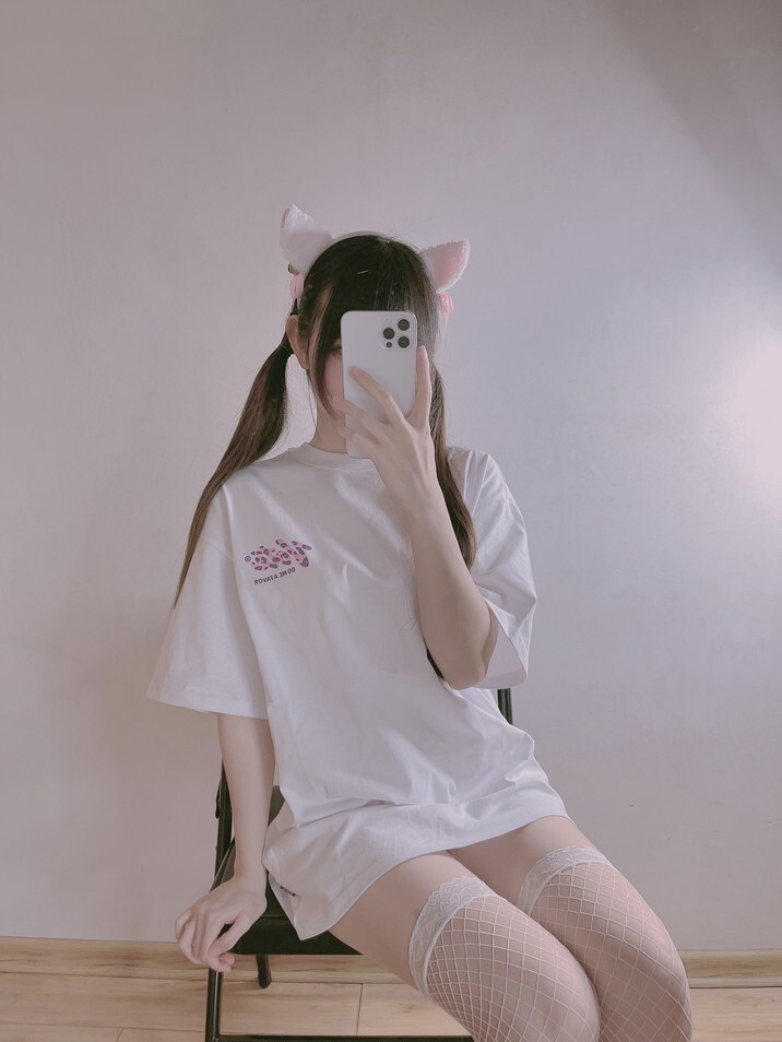 miko酱ww - 自拍系列 mikoの白丝01 [241P-1.70GB]