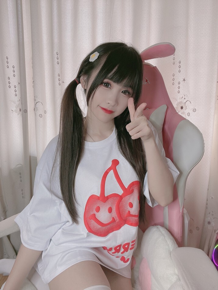 miko酱ww - 自拍系列 mikoの白丝01 [241P-1.70GB]